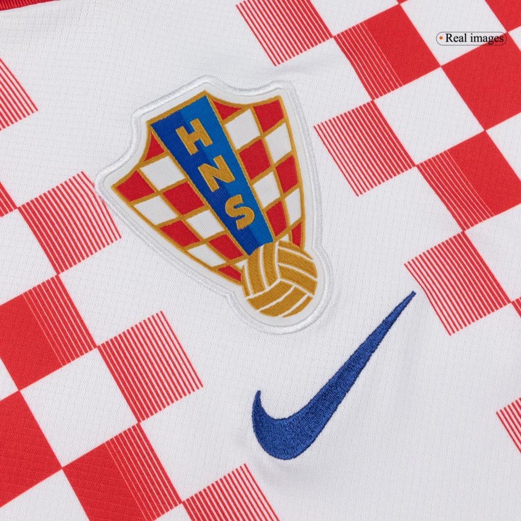 Maillot domicile de la Croatie pour la Coupe du Monde 2026, rouge et blanc