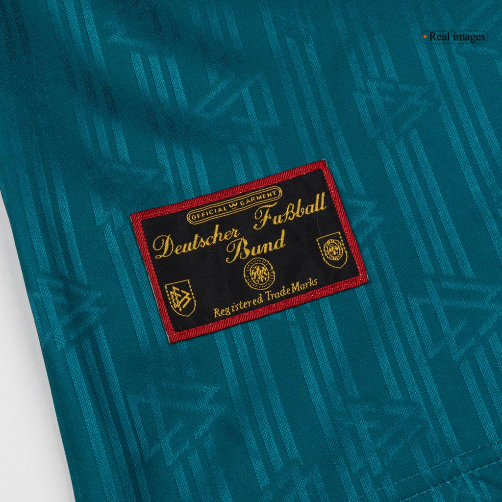 Camiseta retro de fútbol de visitante de Alemania 1996/97