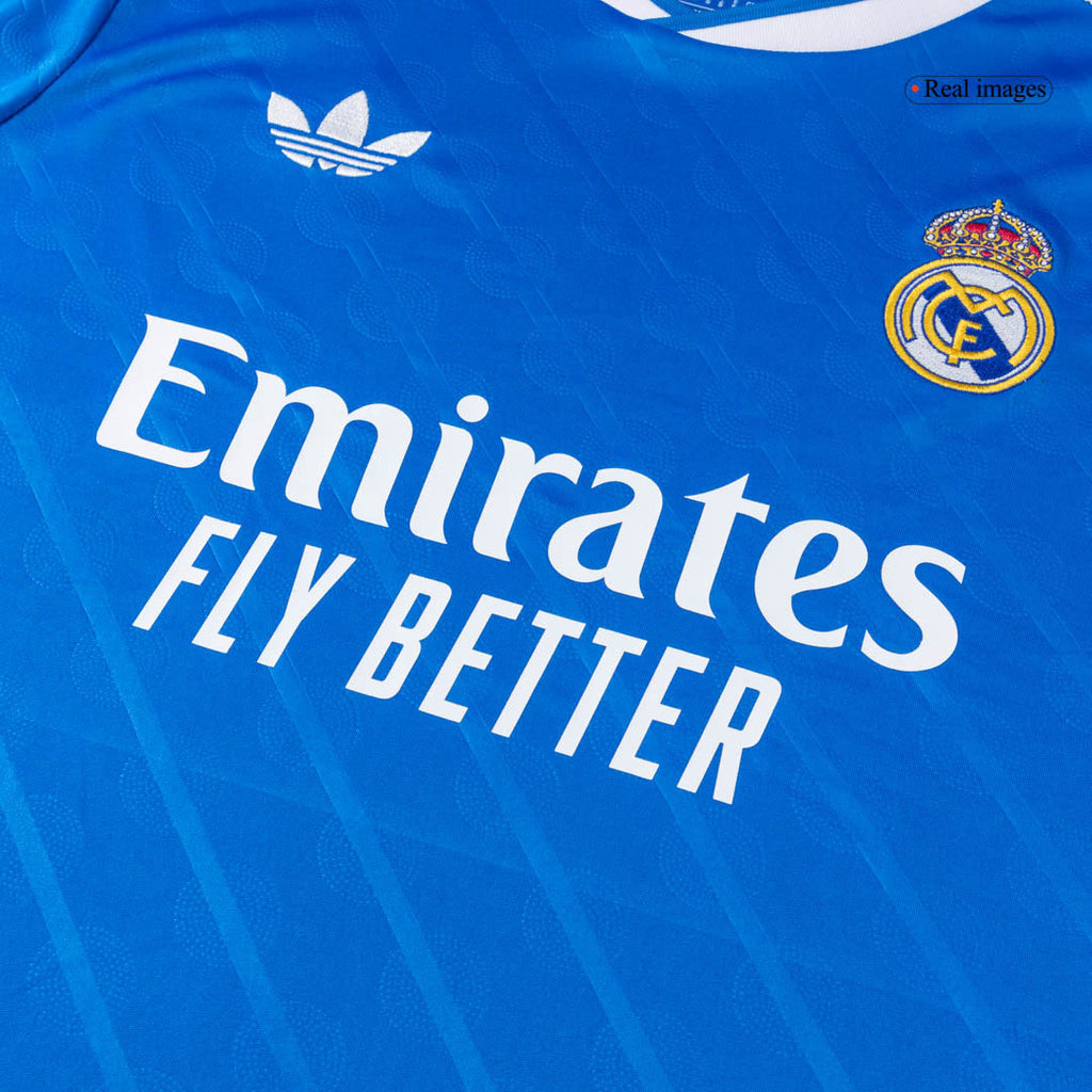 Maillot extérieur 2025/26 de Tchouameni (n° 14), Real Madrid