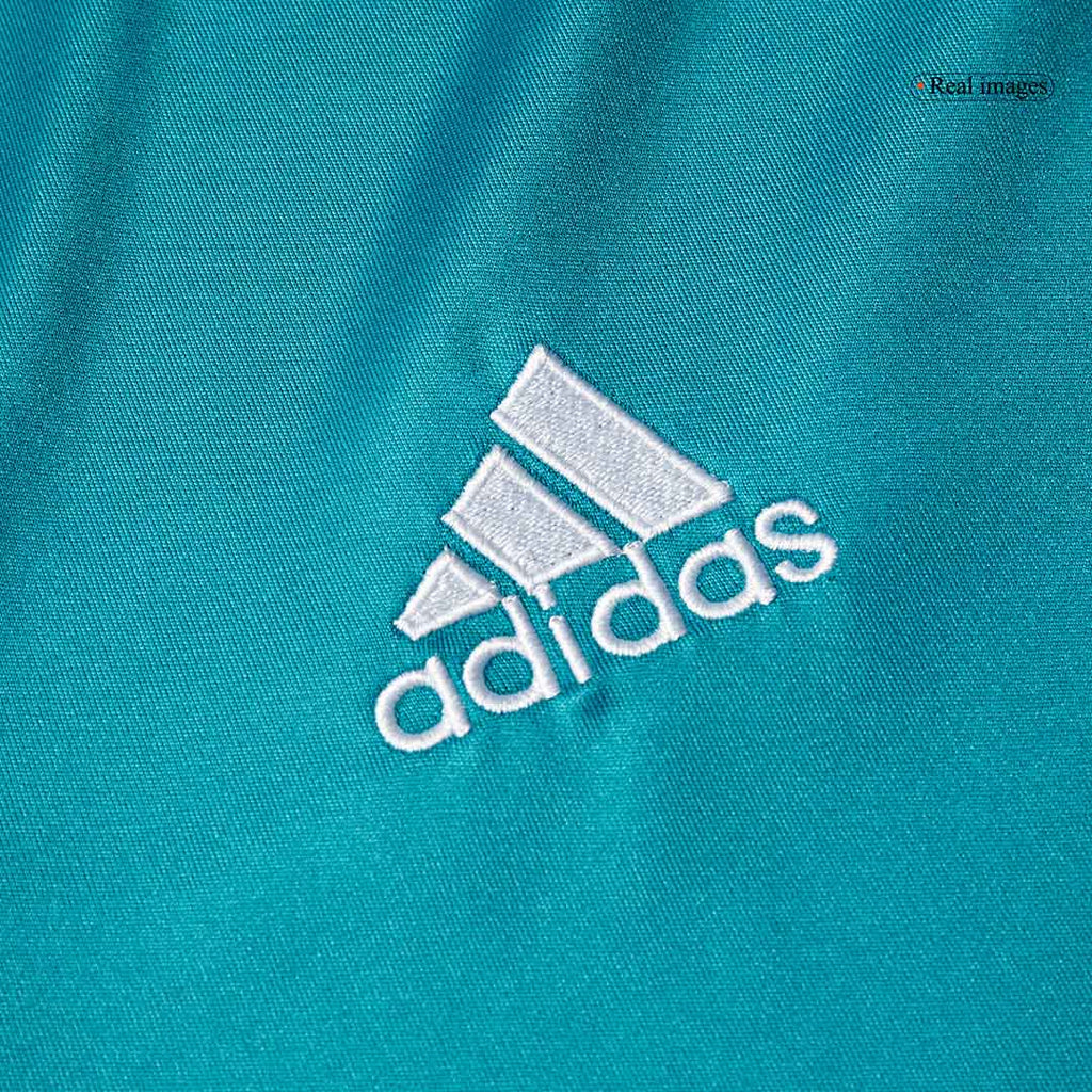 Camiseta retro de visitante del Real Madrid 2017/18 