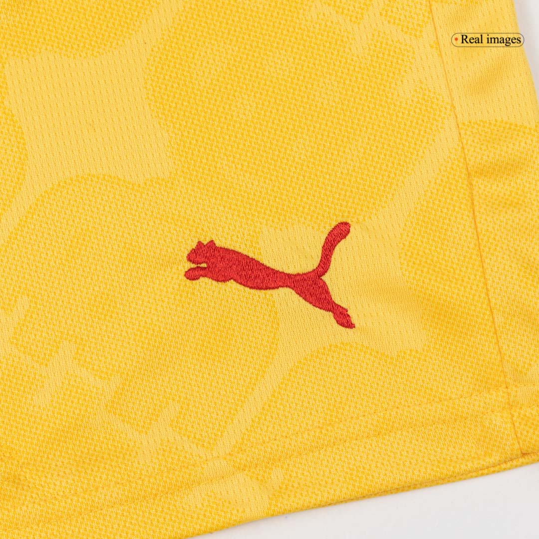 Camiseta de fútbol visitante del AC Milan para niños (camiseta y pantalón corto), talla 25/26, amarilla