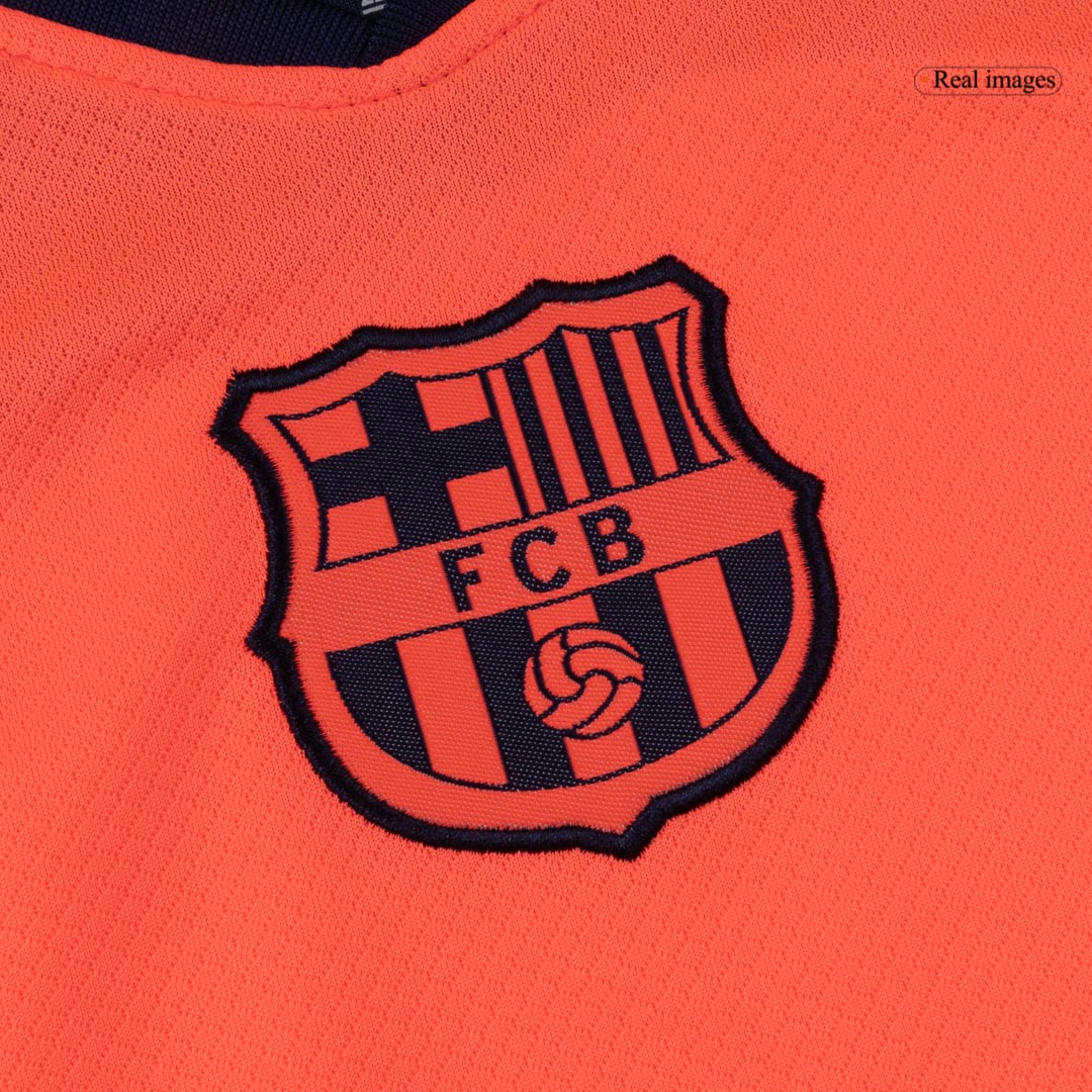 Camiseta de fútbol visitante del Barcelona para niños (camiseta, pantalón corto y calcetines), talla 25/26, color naranja