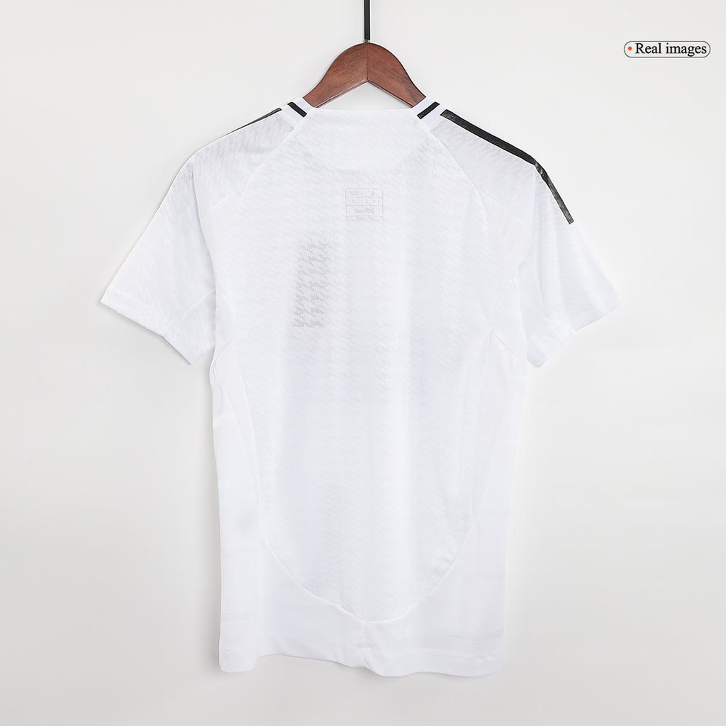 Maillot domicile authentique du Real Madrid 2024/25 (Maillot + Short + Chaussettes)