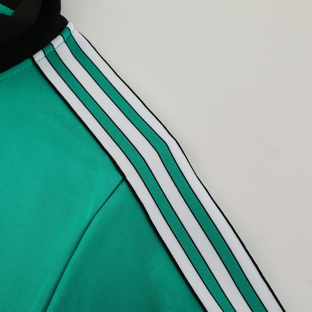 Liverpool Training Kit 2025/26 - Green (Top+Pants)