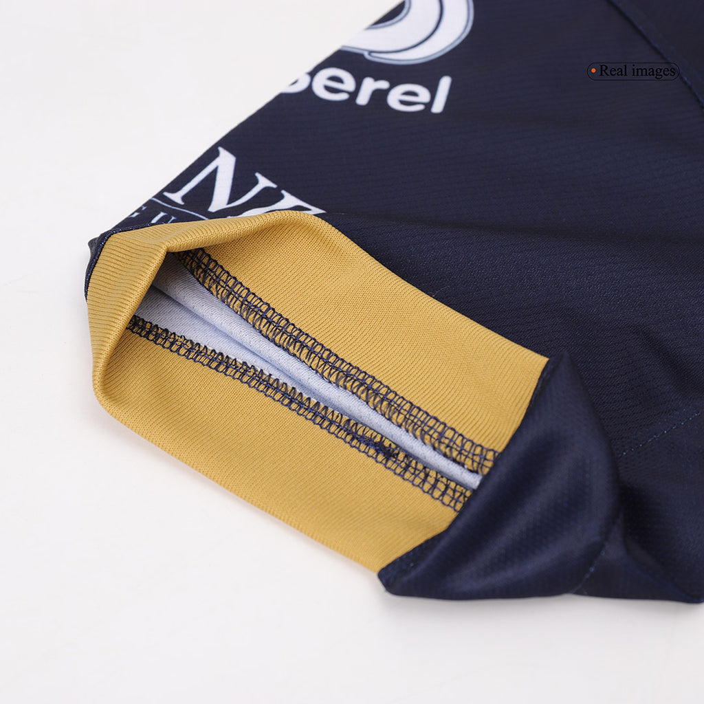 Camiseta de visitante de los Pumas UNAM 2024/25