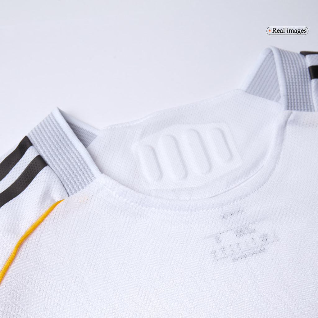 Camiseta de fútbol local VINI JR. #7 del Real Madrid auténtica 2025/26