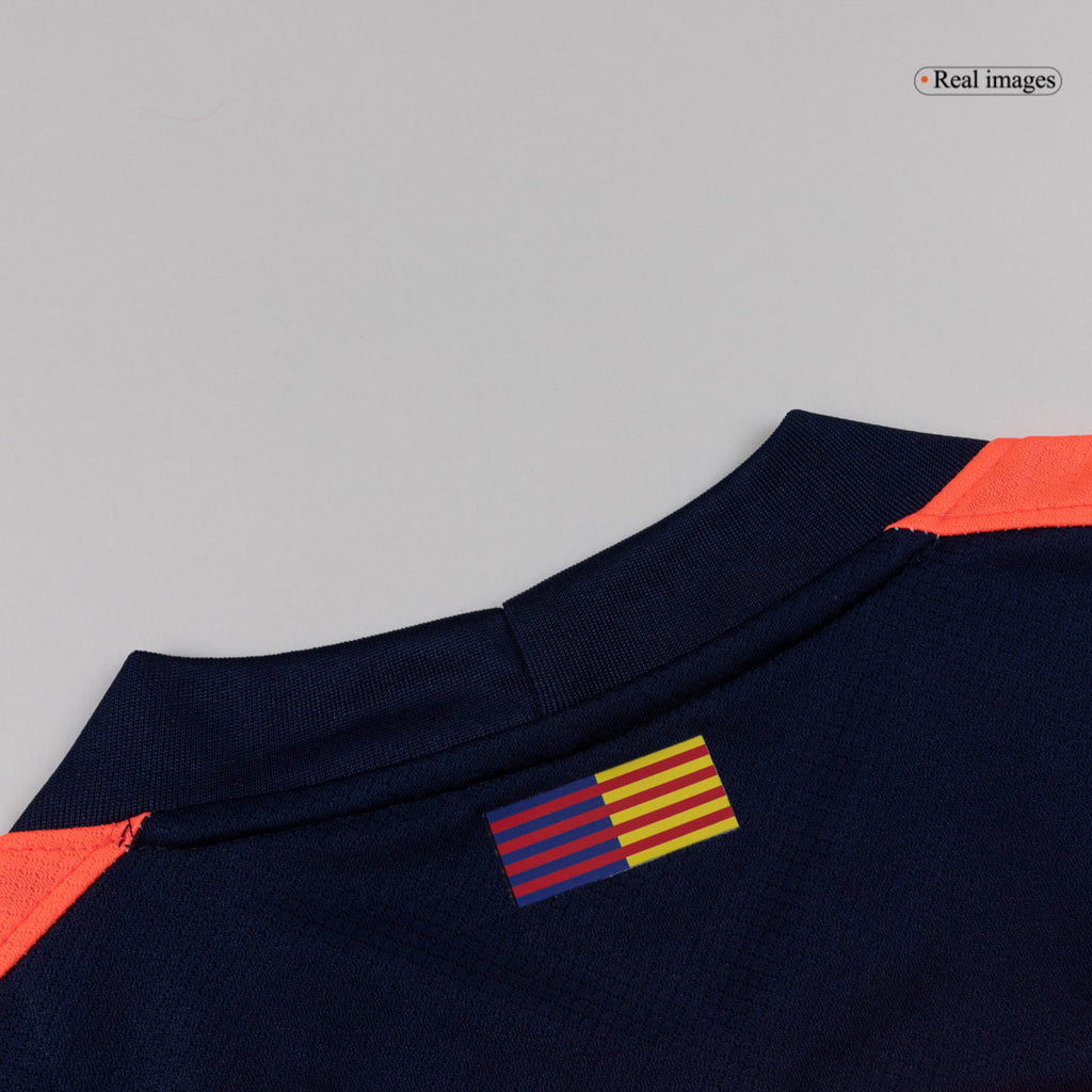 Camiseta de fútbol visitante del Barcelona para niños (camiseta, pantalón corto y calcetines), talla 25/26, color naranja
