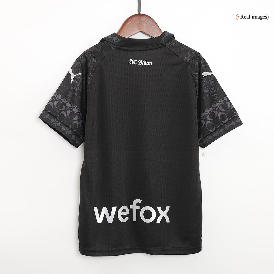 Maillot extérieur AC Milan x Pleasures quatrième tenue 2023/24 pour enfants (maillot + short)