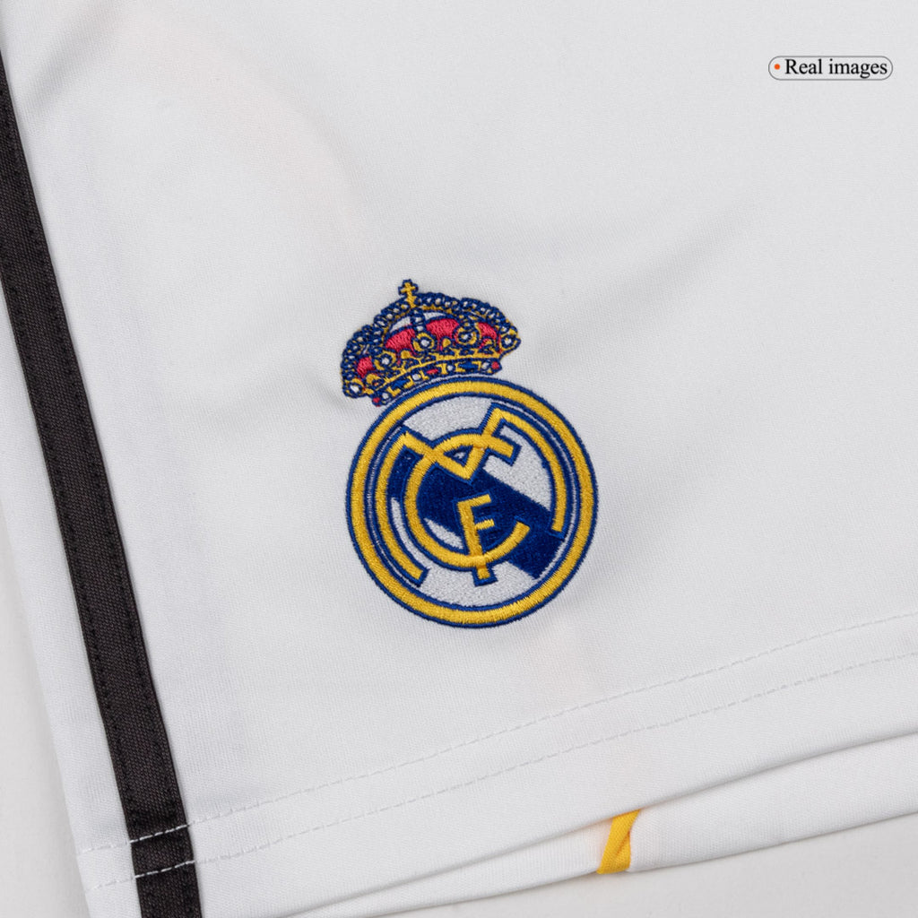 Maillot domicile du Real Madrid pour enfant 2025/26 (Maillot + Short)