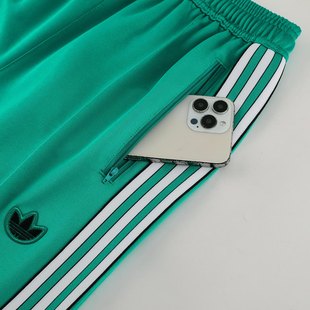 Liverpool Training Kit 2025/26 - Green (Top+Pants)
