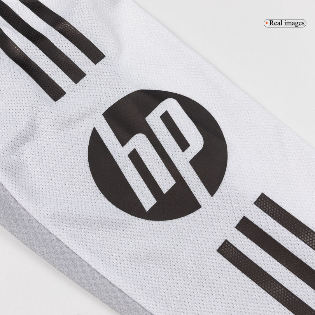 Camiseta de fútbol local de manga larga del Real Madrid 2025/26