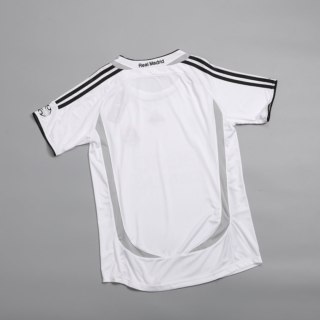 Real Madrid SERGIO RAMOS #4 Home Soccer Jersey Retro 2006/07