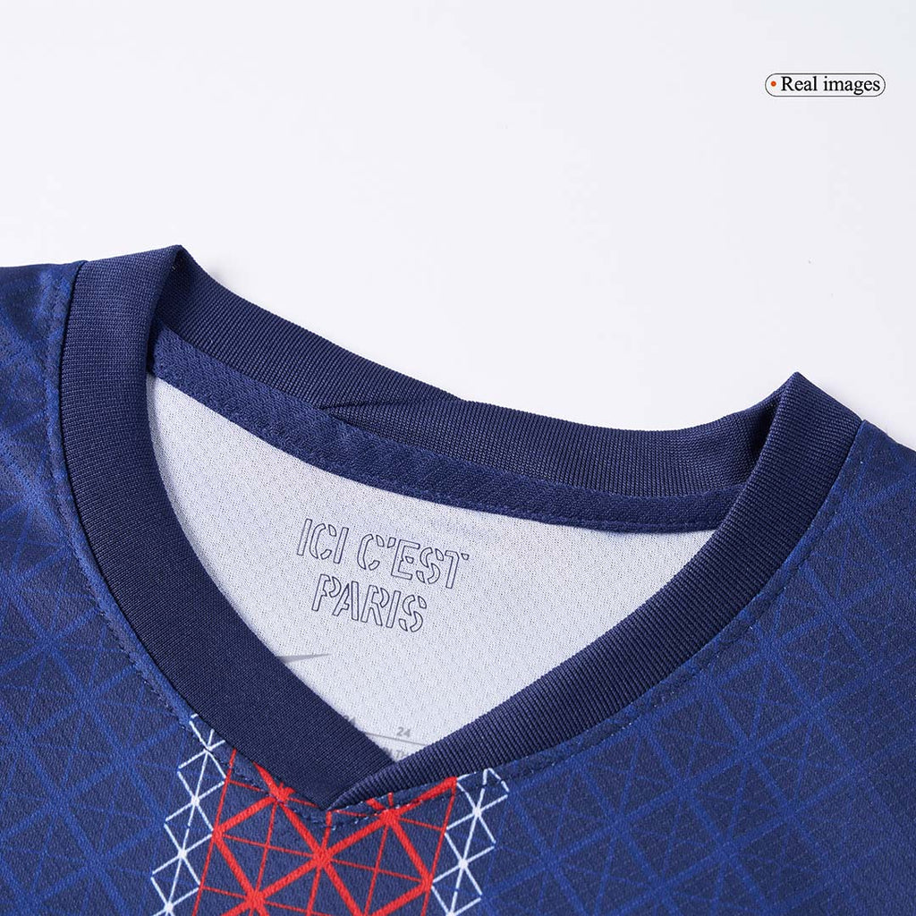 Kit de camiseta de fútbol local del PSG para niños (camiseta, pantalón corto y calcetines) 2025/26 azul marino
