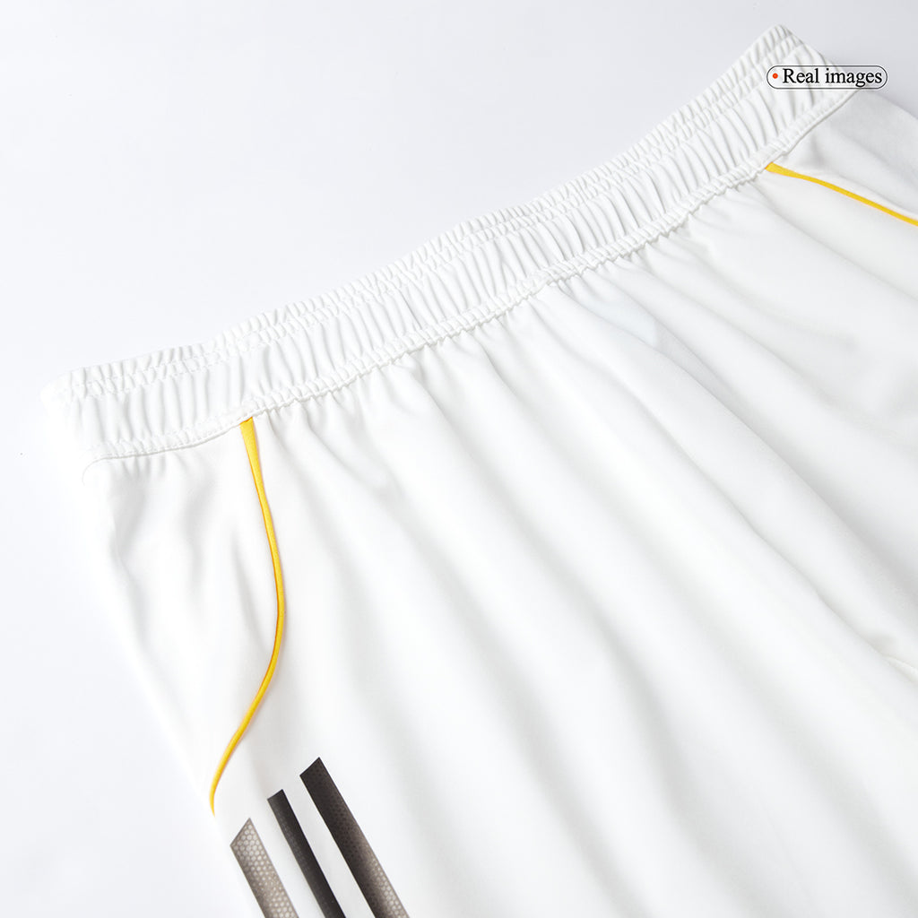 Pantalón corto de fútbol local del Real Madrid auténtico 2025/26