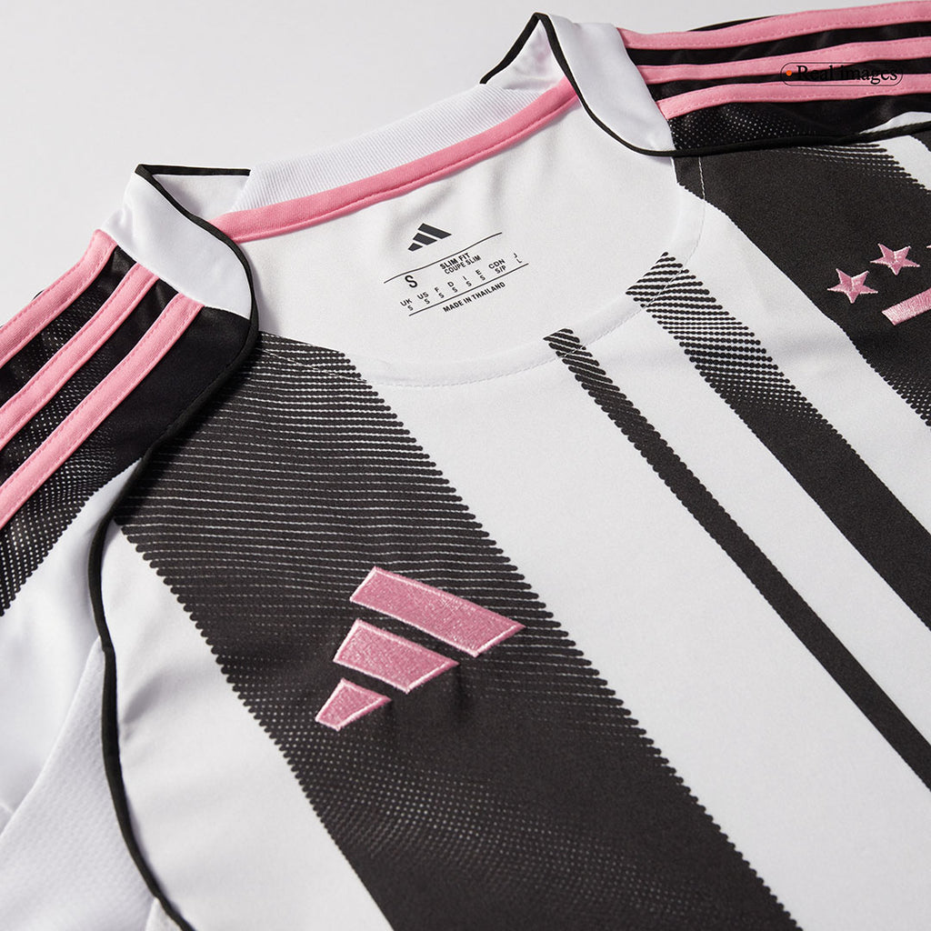 Maillot domicile de la Juventus 2025/26 (Maillot + Short)