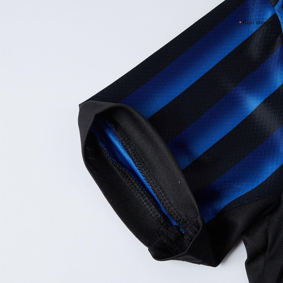 Kit de camiseta de fútbol local del Inter de Milán para niños (camiseta, pantalón corto y calcetines) 2025/26 azul y negro