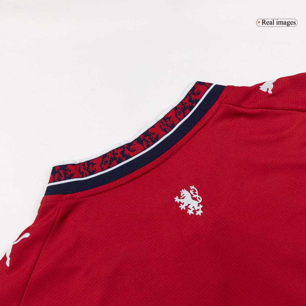 Maillot domicile de l'équipe tchèque de football, Coupe du Monde 2026, rouge