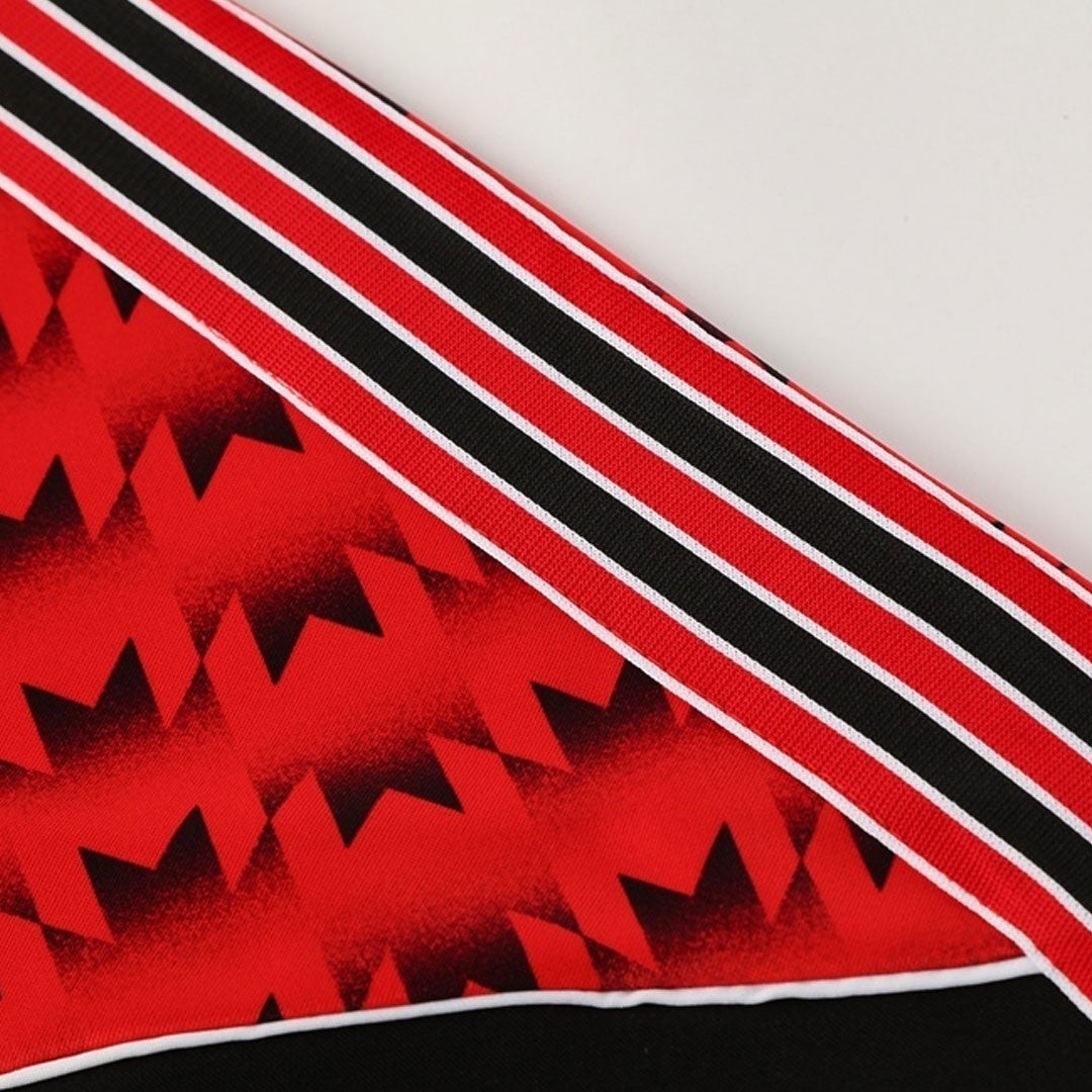 Chaqueta de entrenamiento del Manchester United 25/26 roja y negra