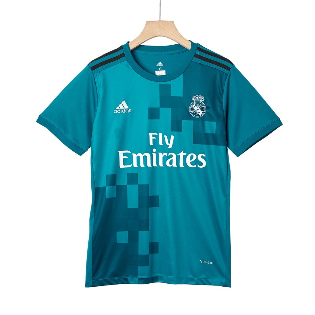 Camiseta retro de visitante del Real Madrid 2017/18 