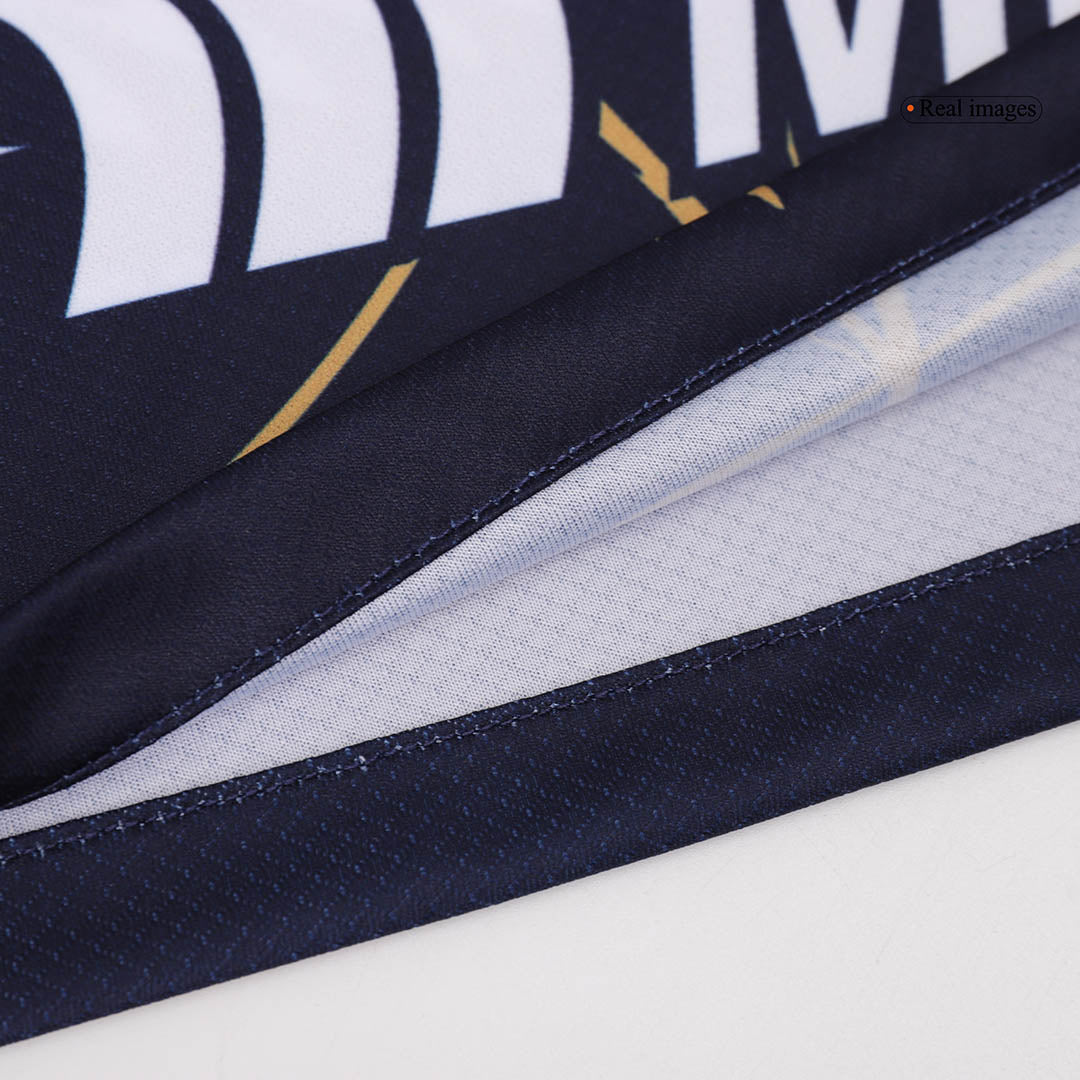Camiseta de visitante de los Pumas UNAM 2024/25