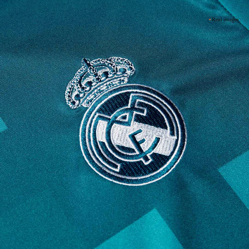 Camiseta retro de visitante del Real Madrid 2017/18 