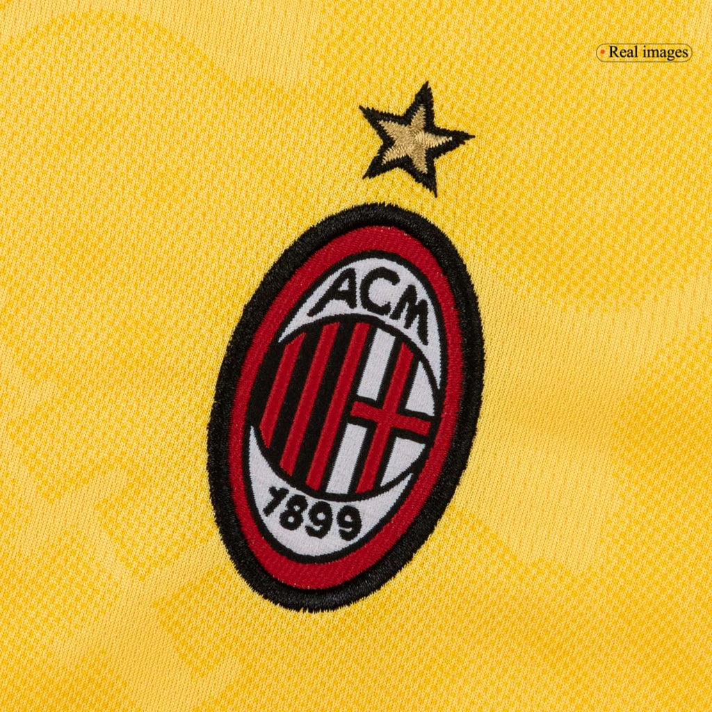 Camiseta de fútbol visitante del AC Milan para niños (camiseta y pantalón corto), talla 25/26, amarilla