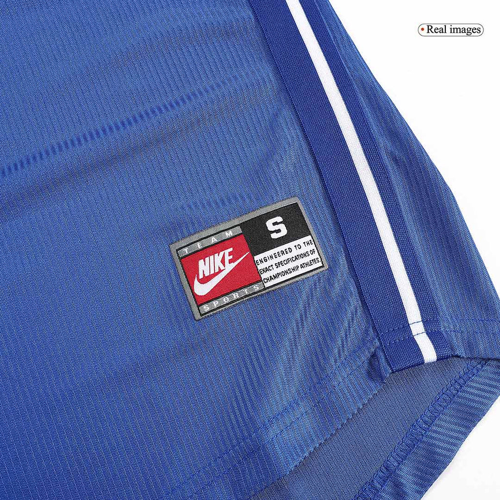 Italy BAGGIO R. #18 Home Soccer Jersey Retro 1998