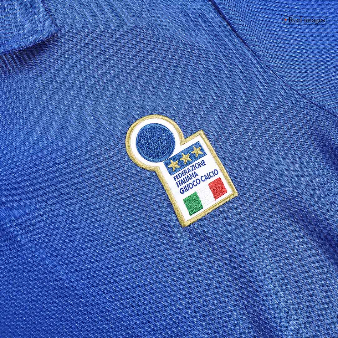 Italy BAGGIO R. #18 Home Soccer Jersey Retro 1998