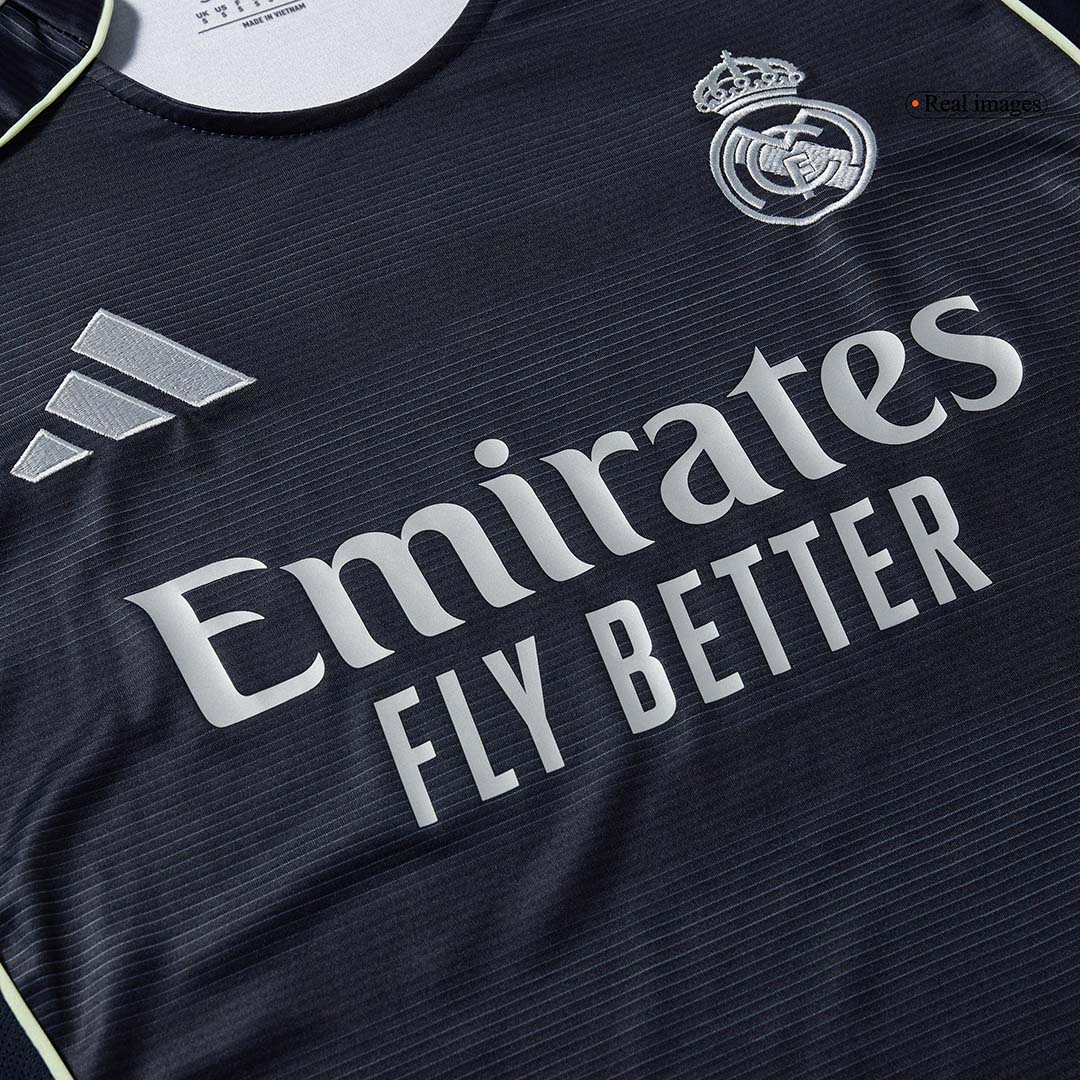 Camiseta de fútbol visitante del Real Madrid 2025/26 azul marino