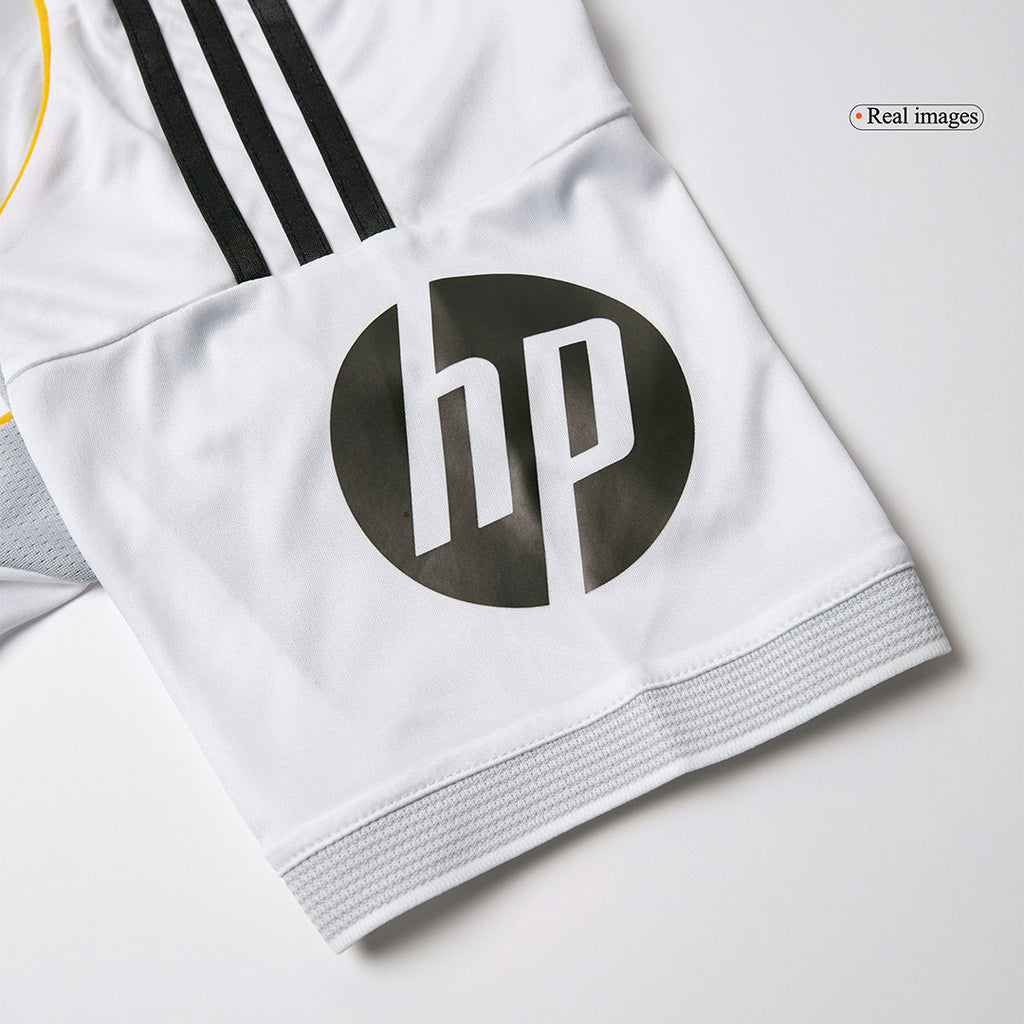 Real Madrid VALVERDE #8 Home Soccer Jersey 2025/26