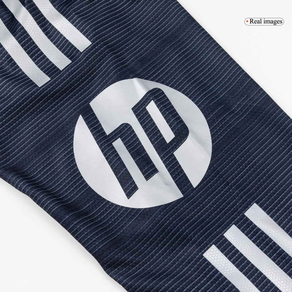 Camiseta de fútbol visitante de manga larga del Real Madrid 2025/26