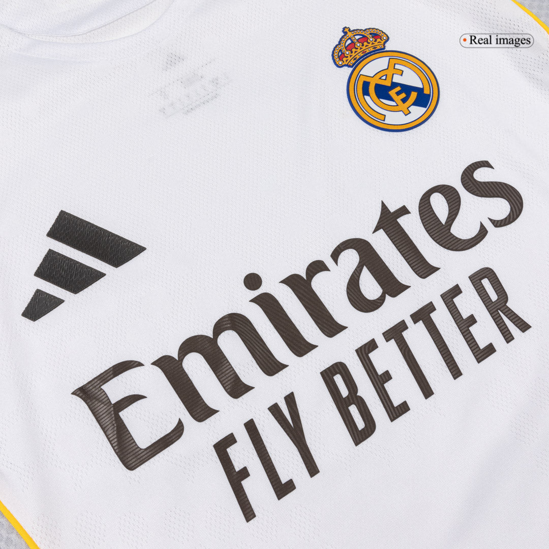 Maillot domicile authentique du Real Madrid 2025/26 (Maillot + Short)