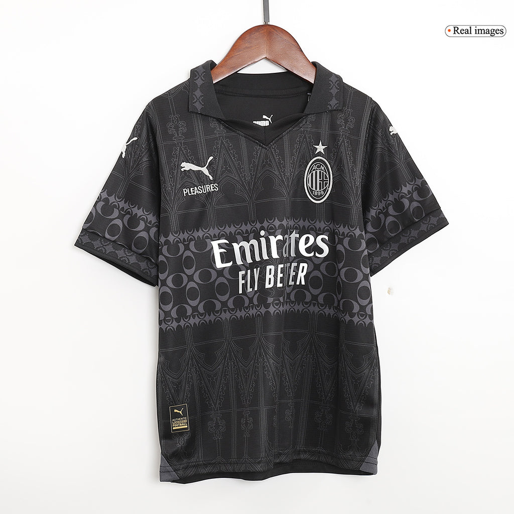 Maillot extérieur AC Milan x Pleasures quatrième tenue 2023/24 pour enfants (maillot + short)